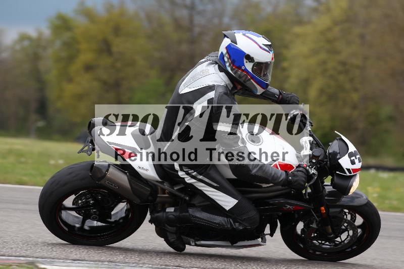 Archiv-2022/13 25.04.2022 Plüss Moto Sport ADR/Freies Fahren/3